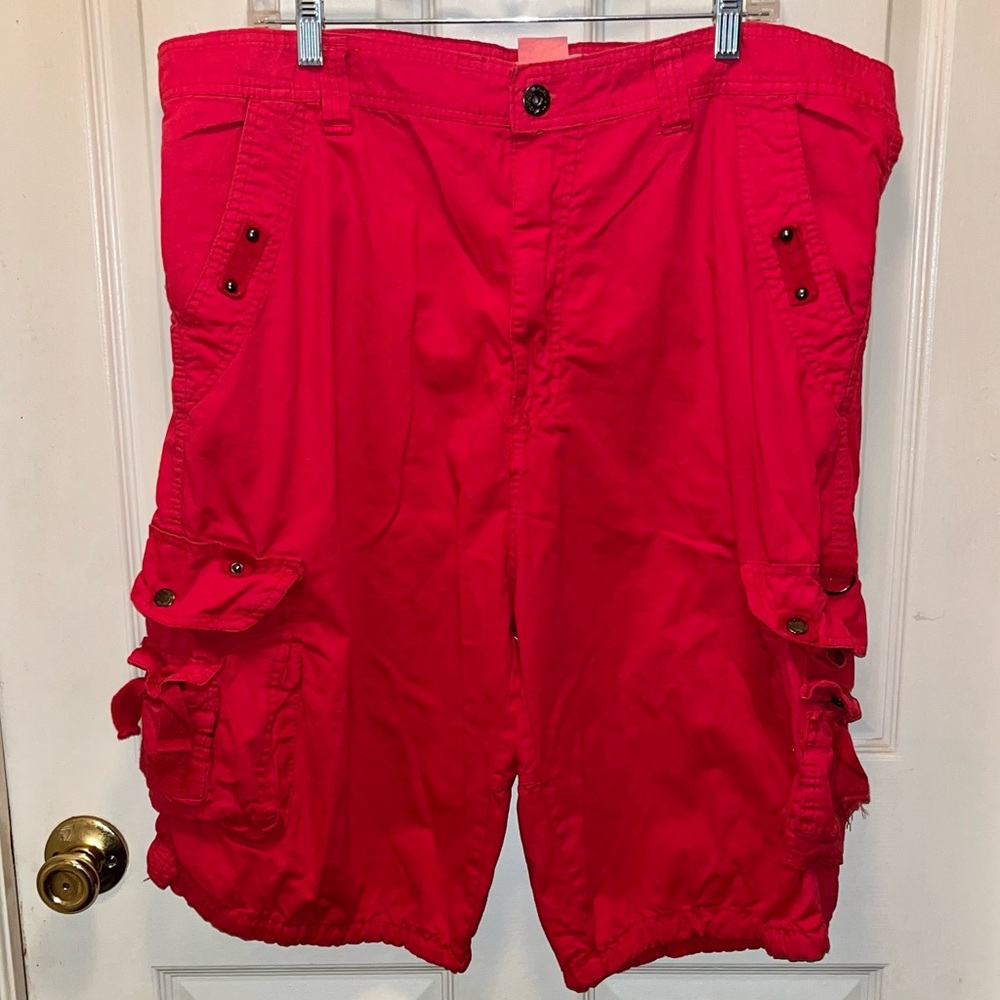 MONARCHY Men’s Caro Shorts. Waist 42.